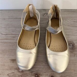 Elegant Metallic Gold Ballet Slippers